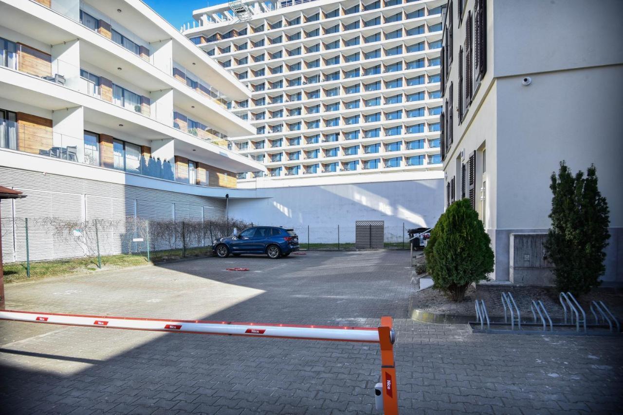 Apartamenty Promenada Z Tarasem I Parkingiem - Apartamenty Na Wyspie 斯维诺乌伊希切 外观 照片
