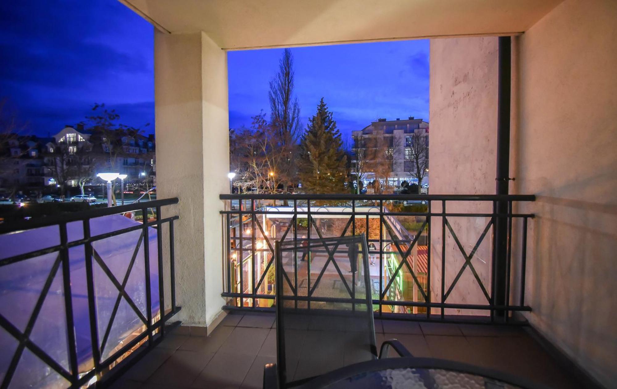Apartamenty Promenada Z Tarasem I Parkingiem - Apartamenty Na Wyspie 斯维诺乌伊希切 外观 照片